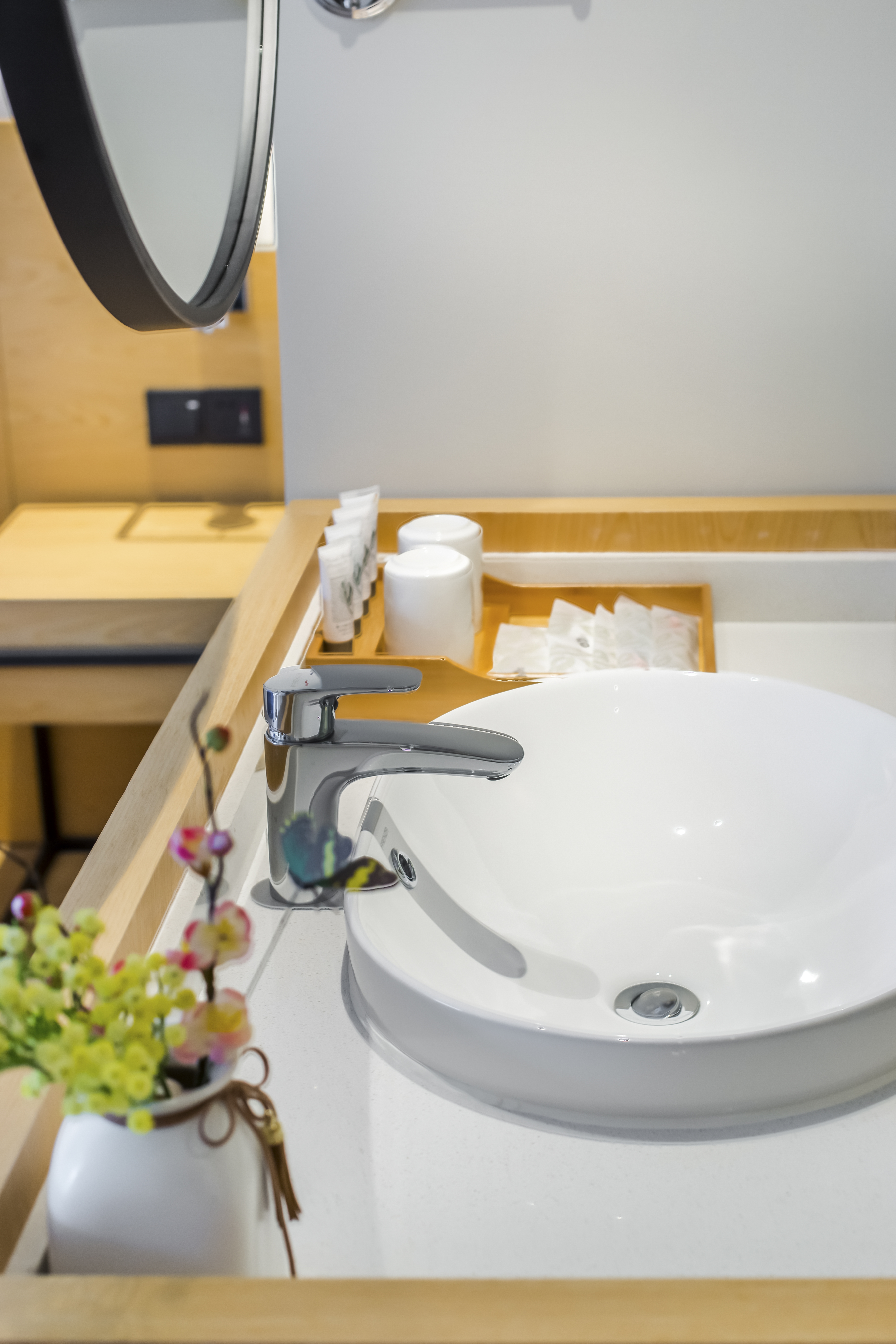 Floral Hotel · Memorize Scene Yangshuo West Street hotel180°舍野阳光山景大床房【电视可投屏】