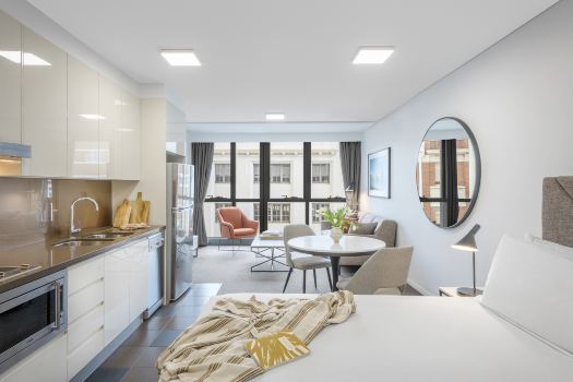 Meriton Suites Adelaide Street
