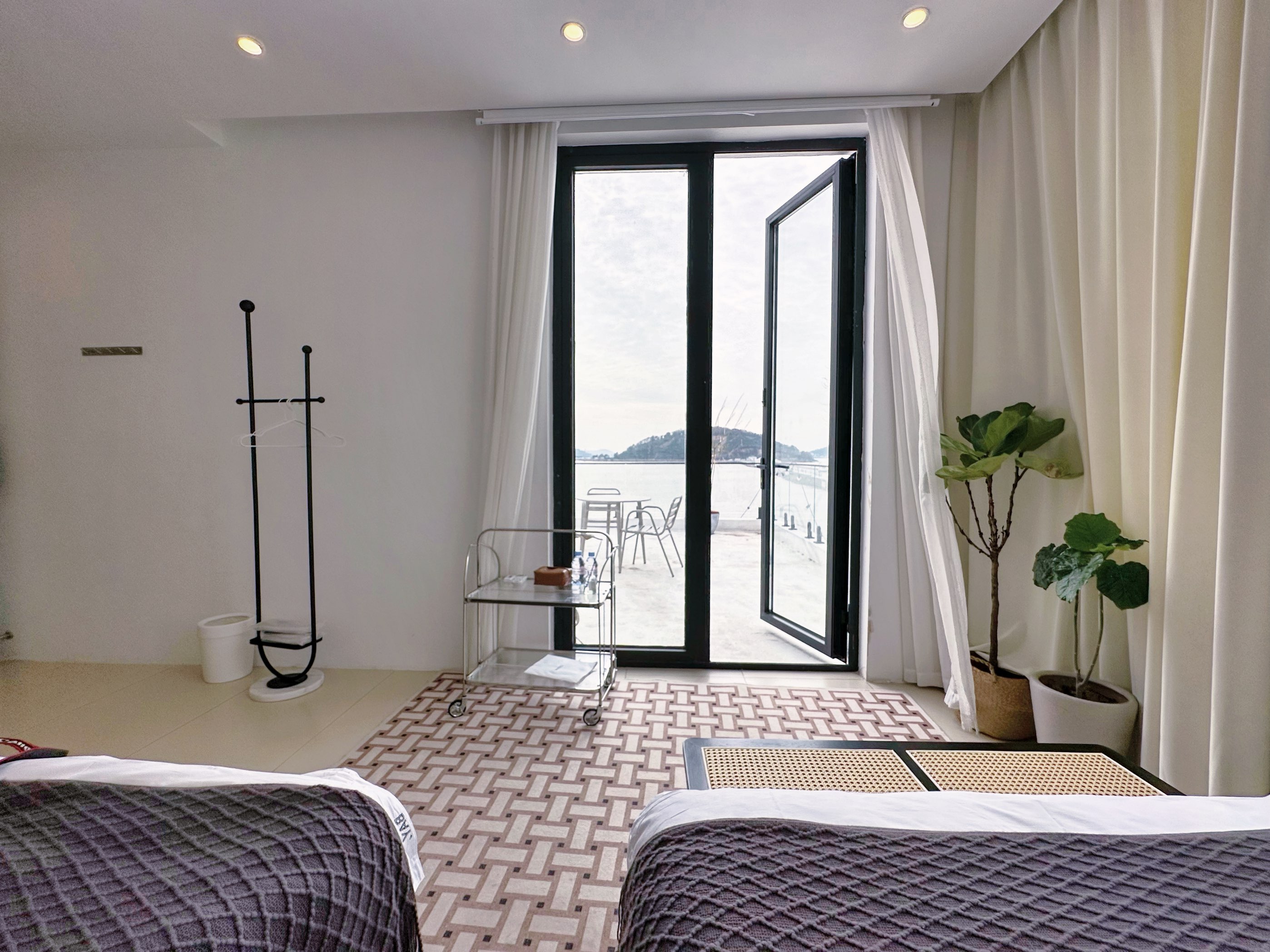 露臺湖景雙床房【地暖】