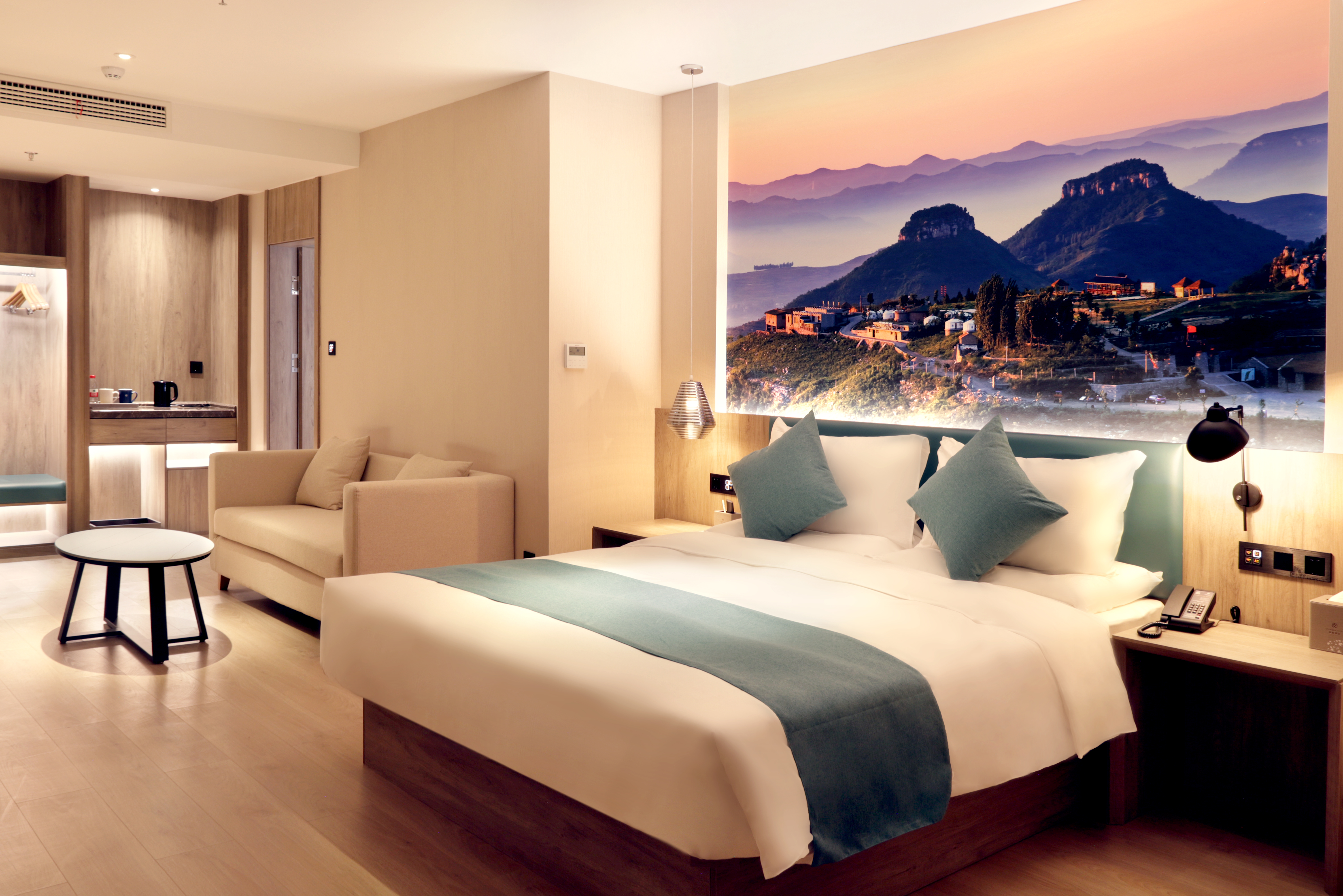 豪华大床房（落地大窗）