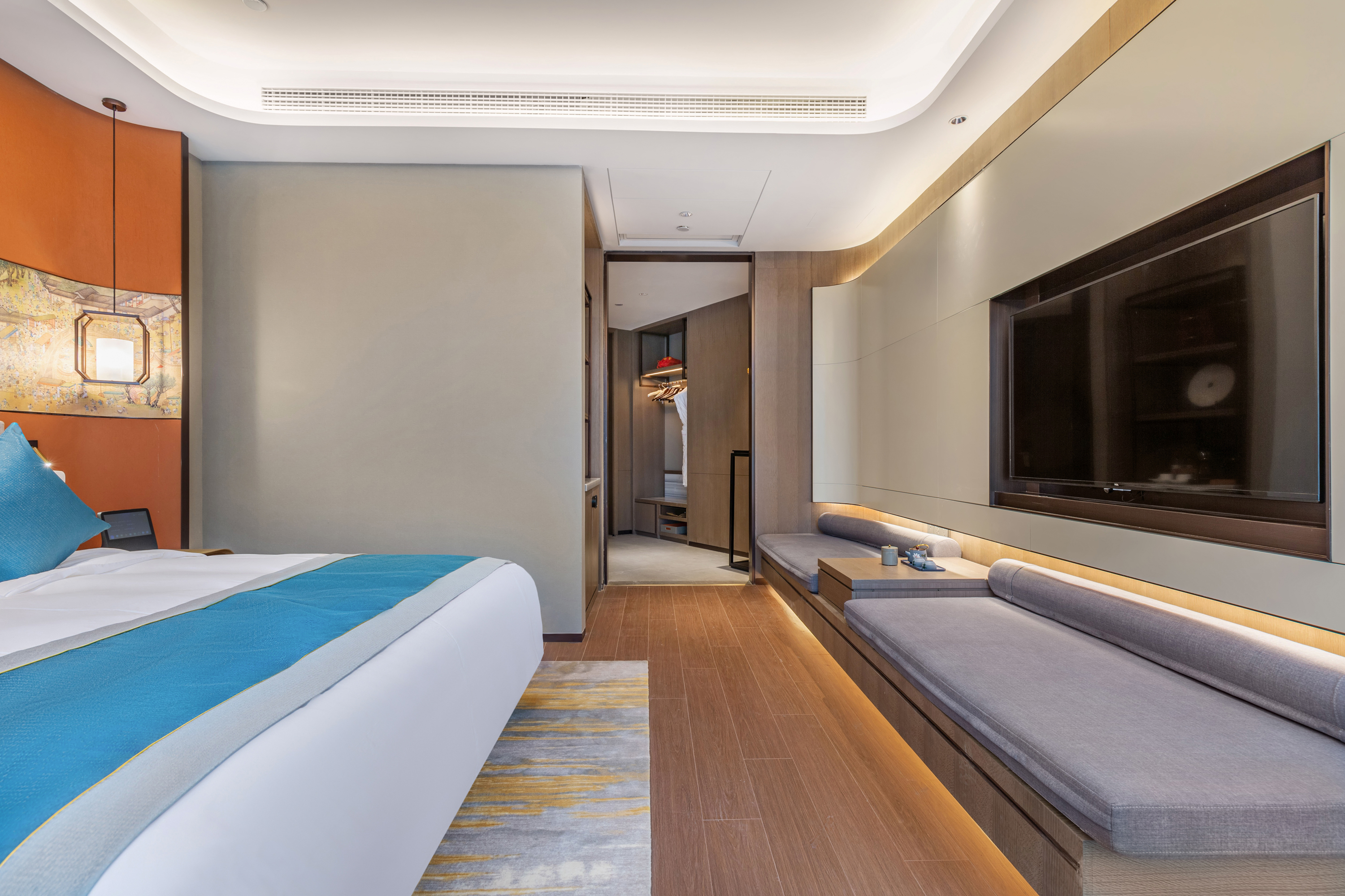 高级大床安睡房（小度客控+圆形浴缸+智能恒温马桶）