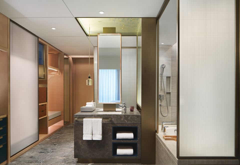 尊贵豪华大床房