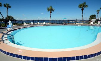 Quality Inn & Suites on the Bay Near Pensacola Beach