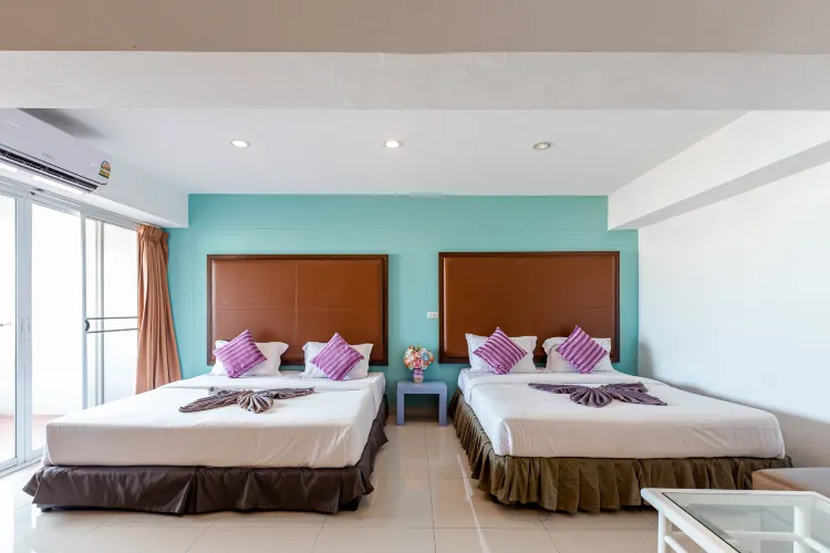 ห้องดีลักซ์ 4 ที่นอน