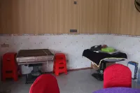 Libo Xiaoqikong Xinjiayuan Inn