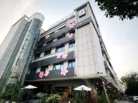 Verdantia Seasons Hotel