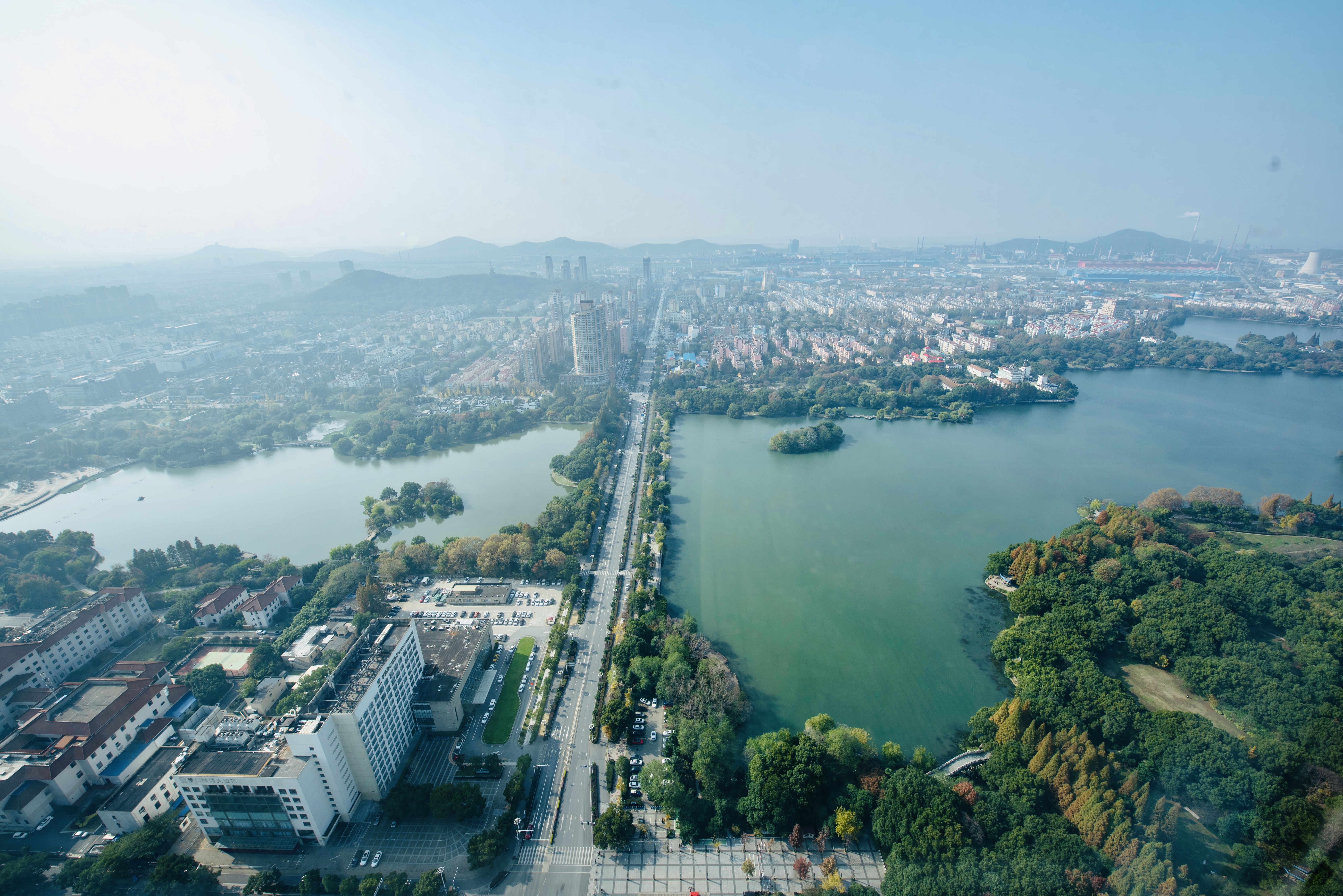 Golden Eagle Summit Hotel Maanshan双湖观景大床房（俯瞰南湖、雨山湖双湖景观）