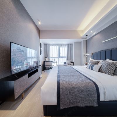 輕奢大床房（洗衣機+冰箱） 鉑瑞斯行政公寓（深圳海岸城南油服裝城店）優惠