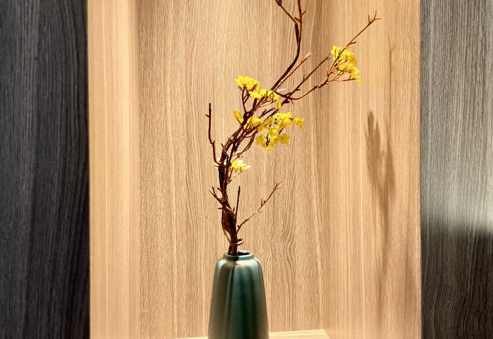 观景行政大床房（65寸可投屏+小冰箱＋加热毛巾杆）