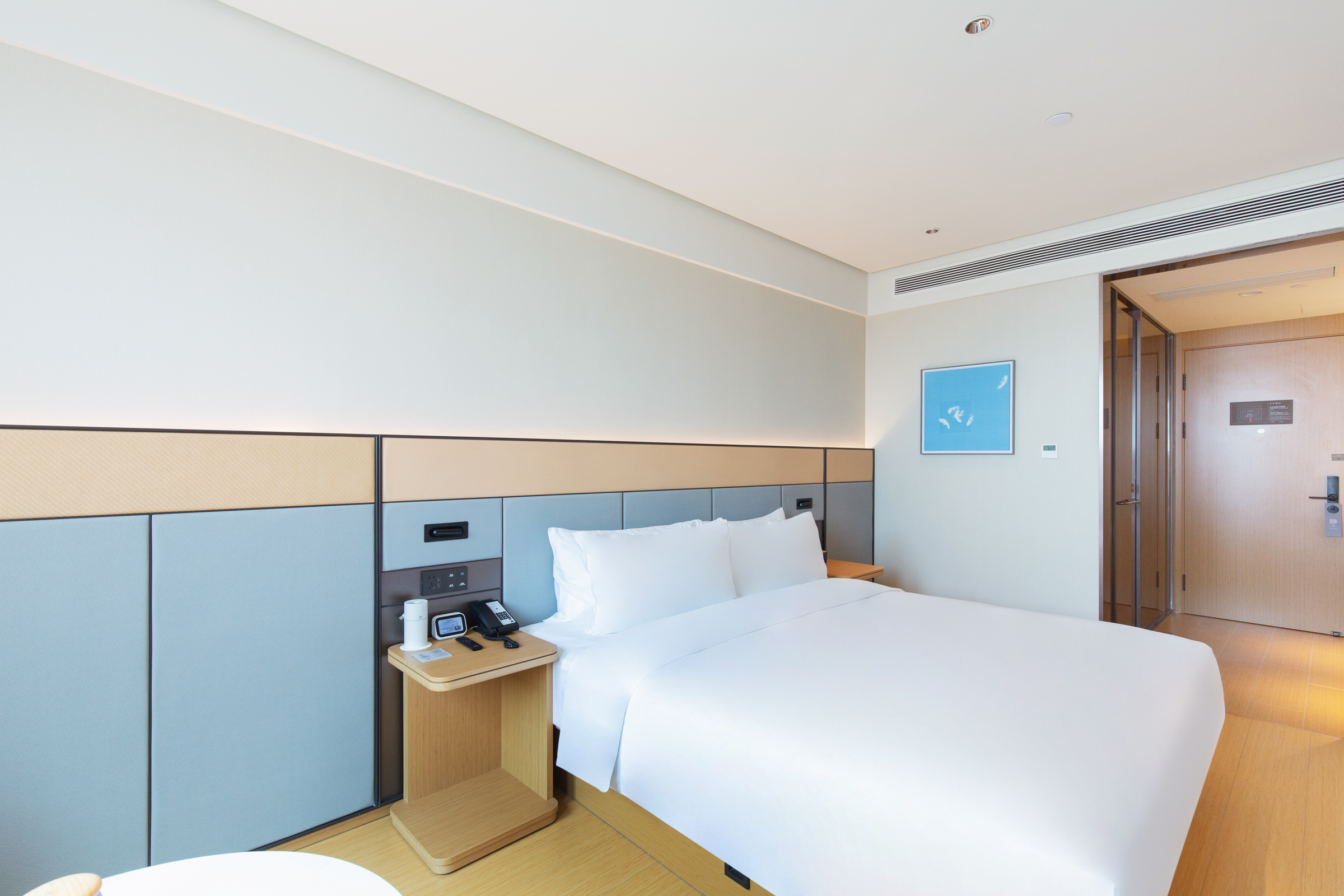 大床房（智能客控+手机投屏+金可儿床垫）