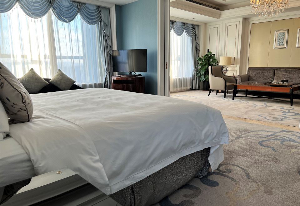 World Trade Winning HotelExecutive Suite