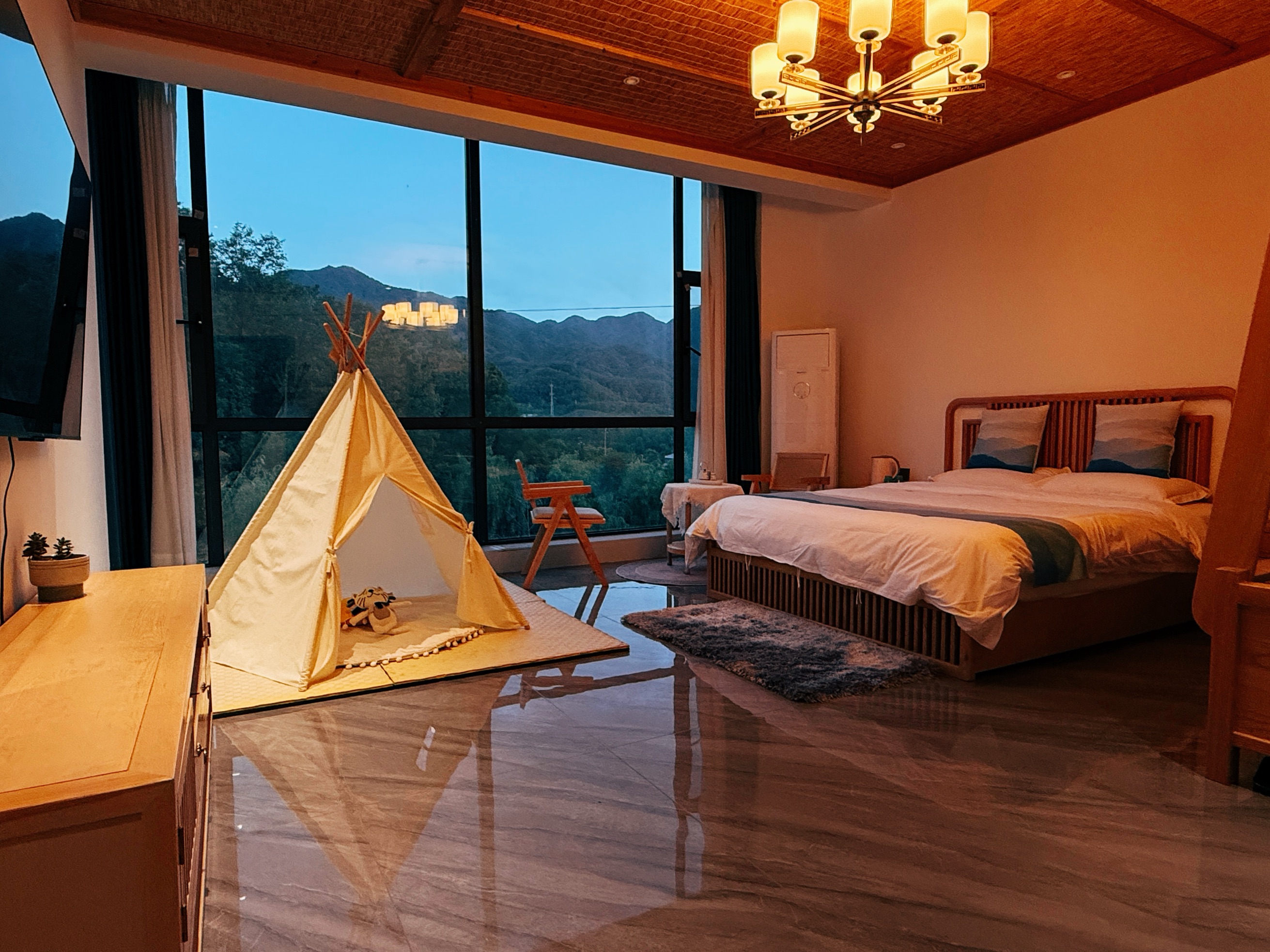 超大观景亲子房