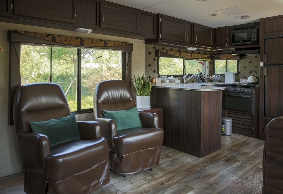 Delight American-Style Leisure Rv Courtyard