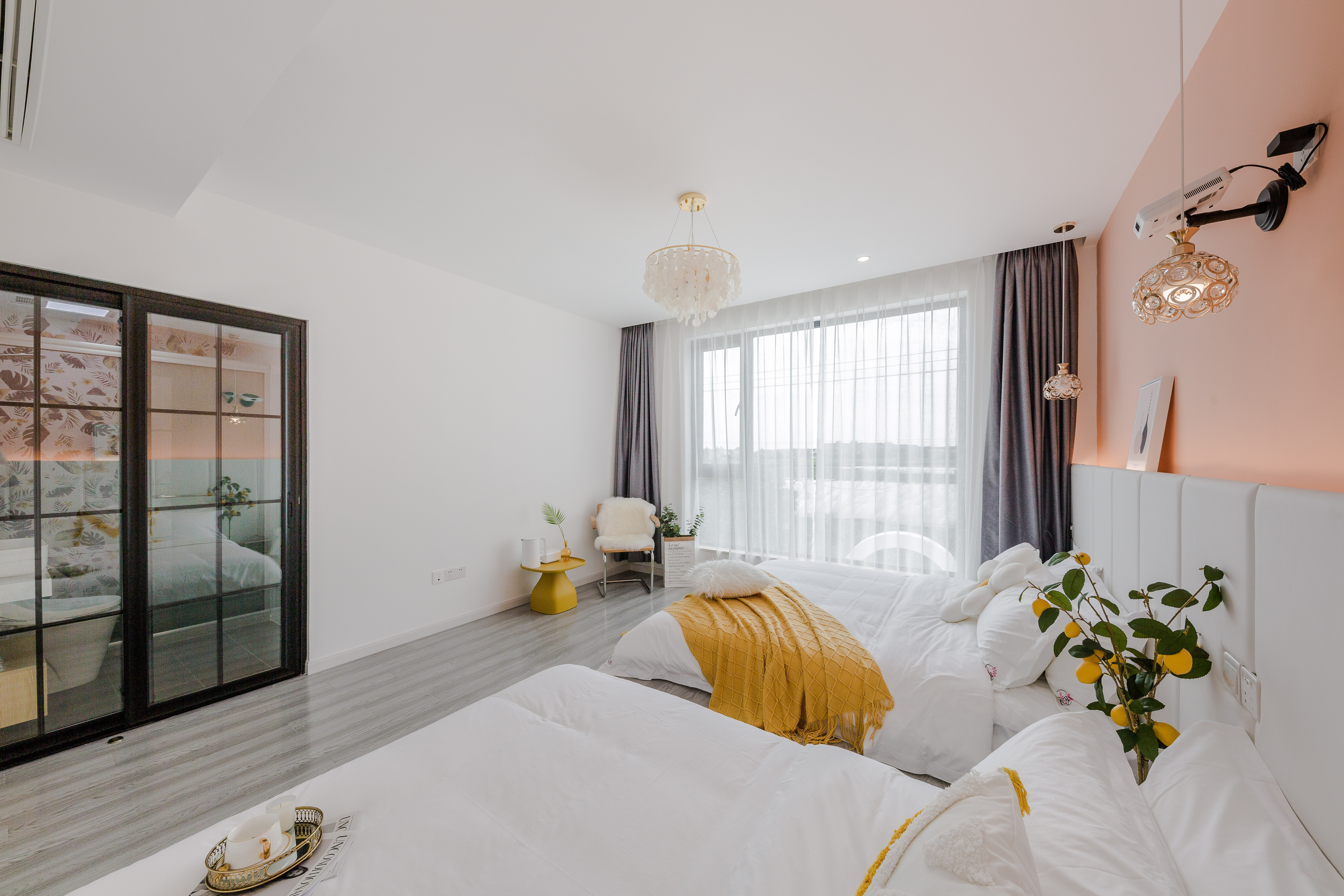 【一见倾心】榻榻米- ins风双床房·高清投影+智能马桶