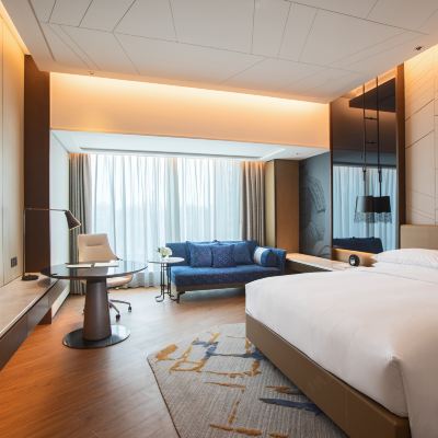 行政大床房丨高樓層靜謐舒享 西安萬麗酒店優惠