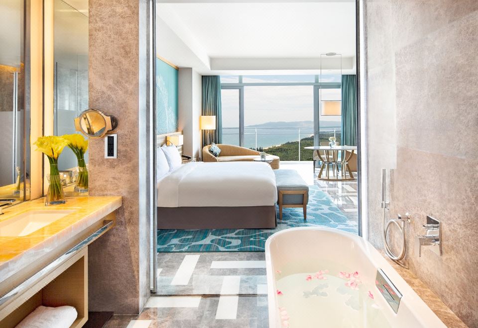 至尊海景大床房