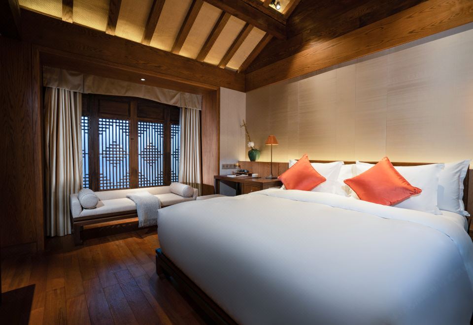 Jianshui Heyuan HotelSuperior Double Room