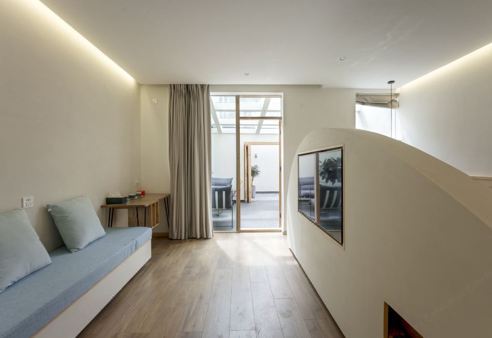 Leon Yu Mu Zhi Ye Designer Homestay (Dukezong Ancient City Store)Private｜ Courtyard Twin Room (Air Conditioning + Oxygen Supply + Independent Small Courtyard + Humidifier)