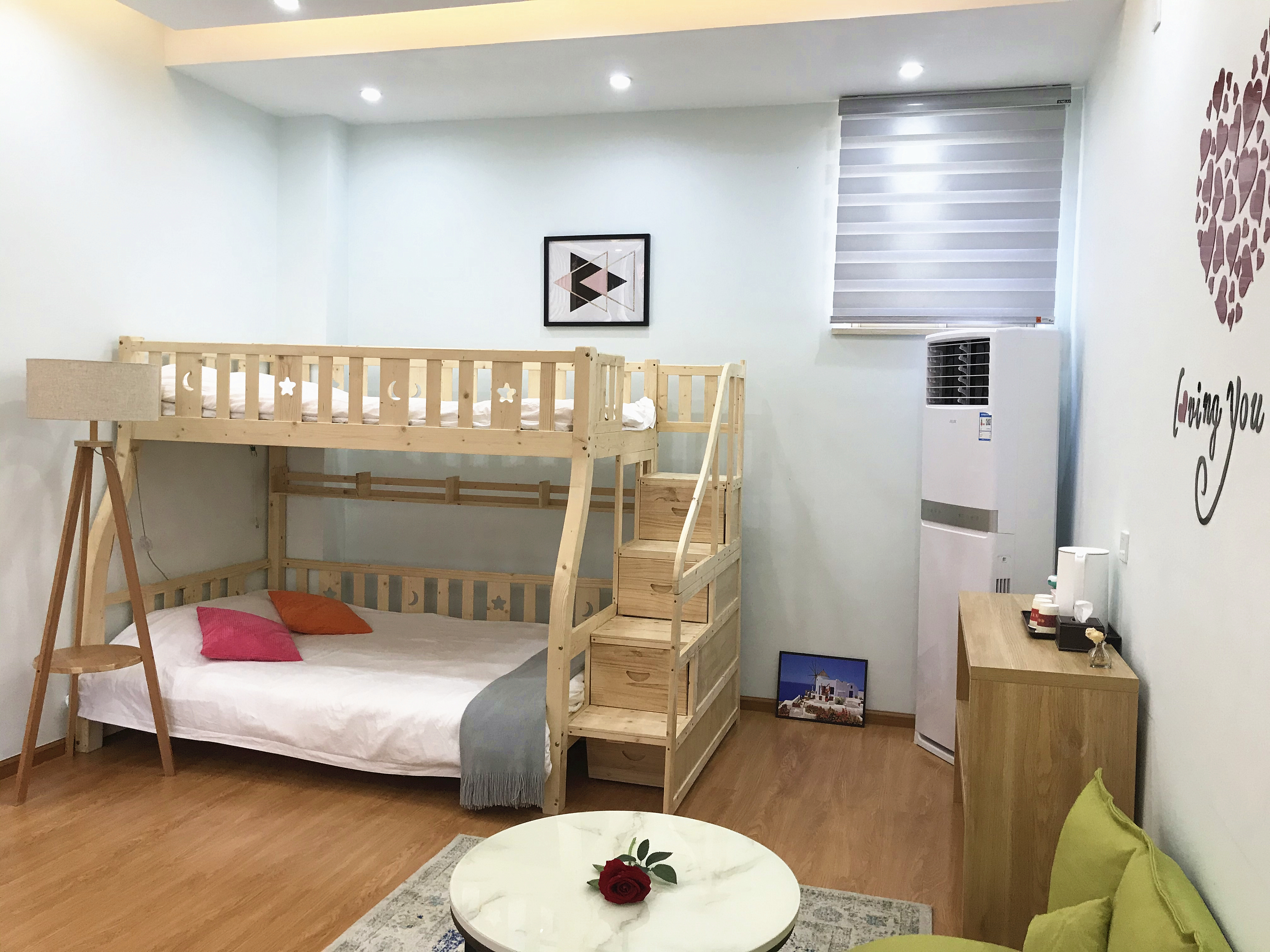 温馨家庭親子房（102）