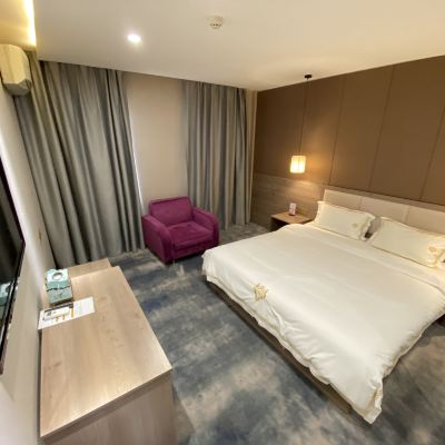 Premier Deluxe Double Room Jing du Hotel Promo Code