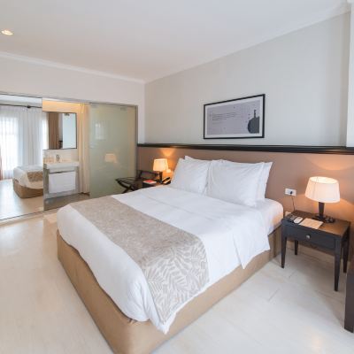 Alcove King The Alcove Library Hotel Promo Code