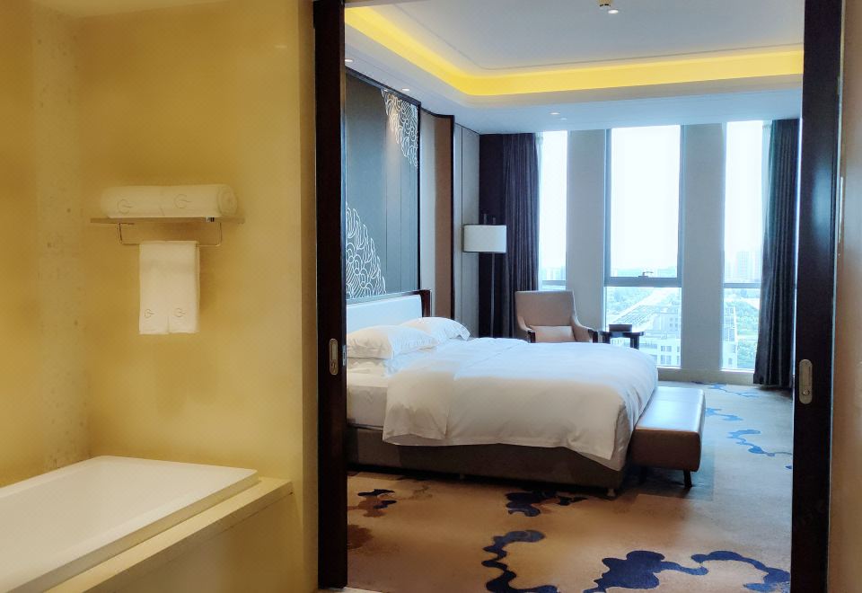 Grand Skylight International Hotel BeijingGrand Suite King Room