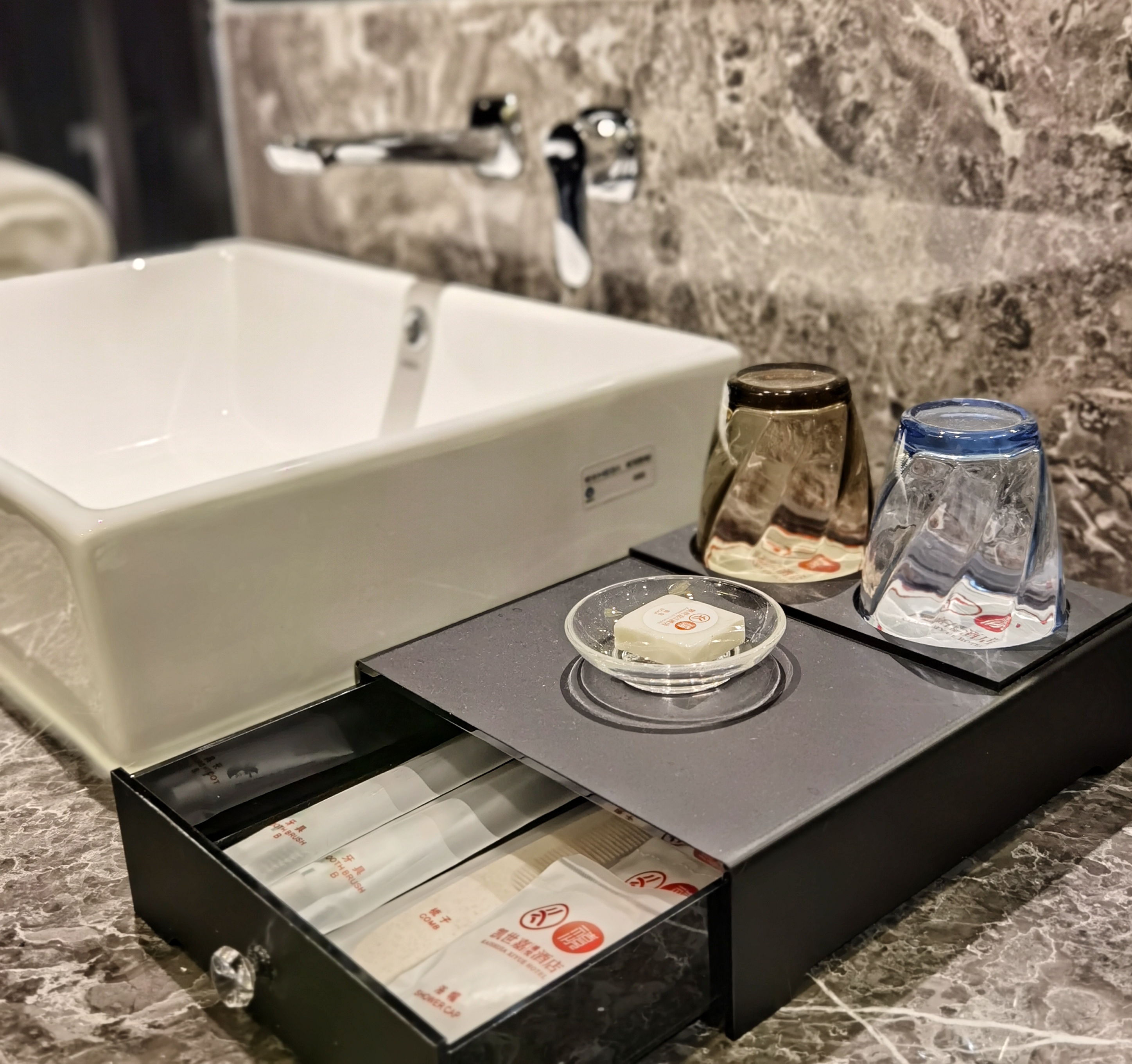 豪华双床房 （荞麦护颈枕+市景飘窗）