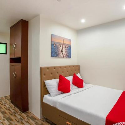 Standard Double Room OYO 421 Deck 360 Dormitel Promo Code