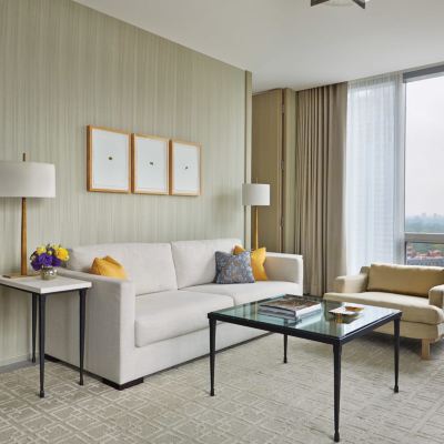 Yorkville One Bedroom Suite Four Seasons Hotel Toronto at Yorkville Promo Code