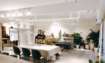 Ruiyinge Service Apartment  (Beijing Wangjing 798)