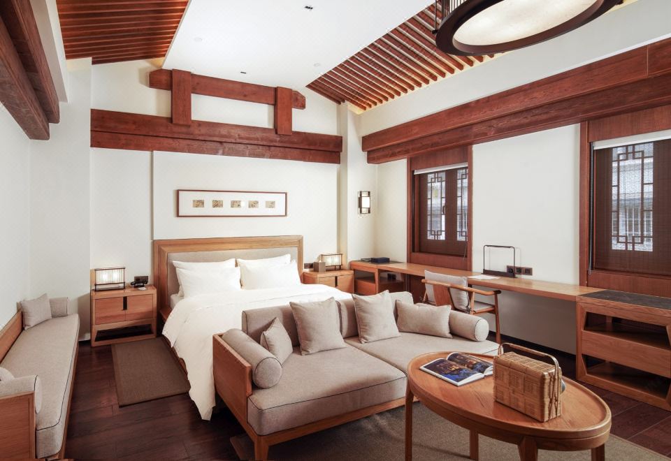 地暖·雅韵豪华大床房