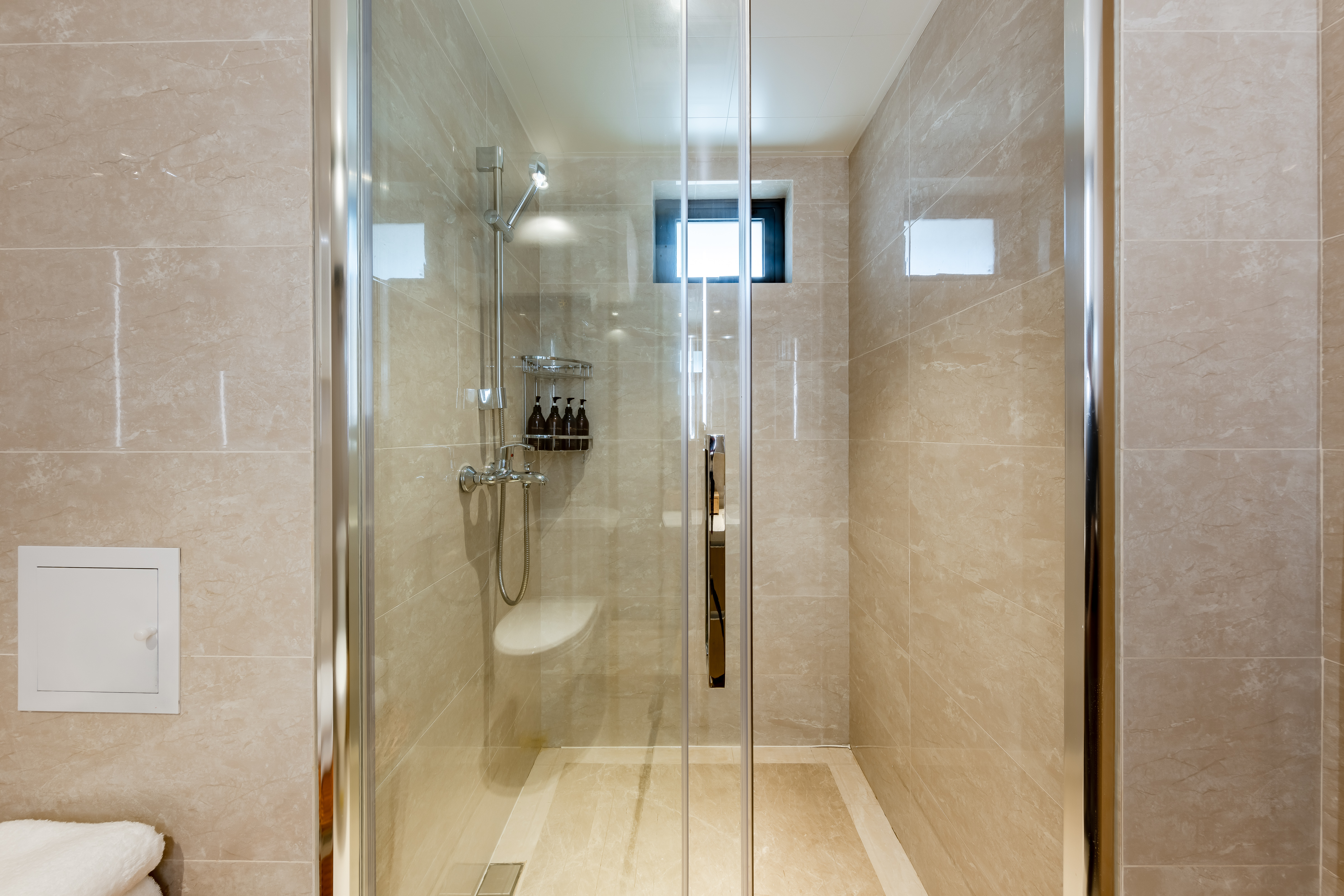 漫云·湖景大床房