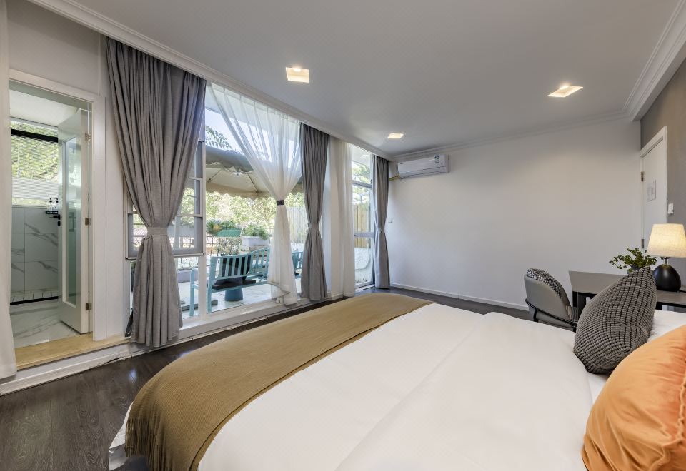 月境·精致大床房（休閑露臺丨小花園）