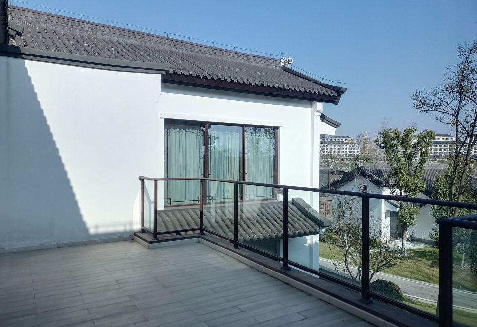 遐景六居庭院房