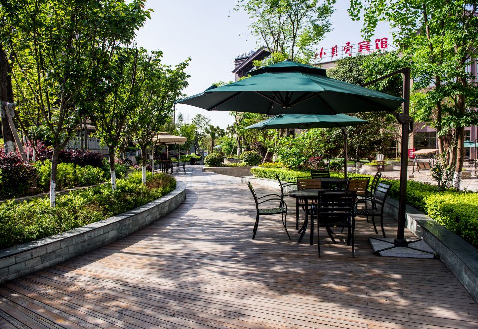 Lezhi Little Shell HotelQueen Room With Garden View