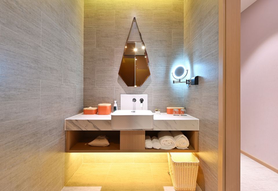 行政大床房（超大空間+手機智能投屏）