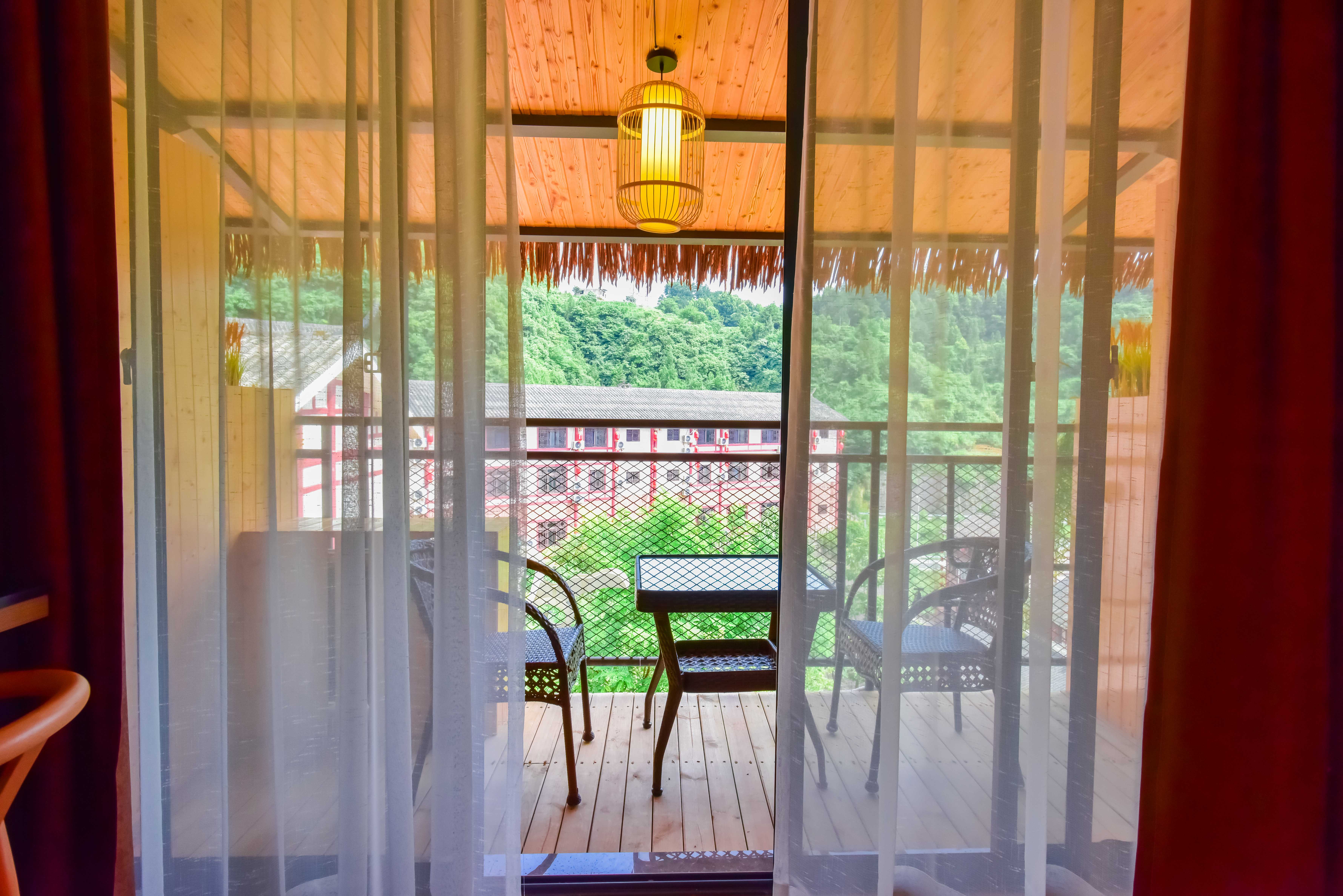 PLC丨小满观庭·舒适双床房【超大露台+舒适床垫】