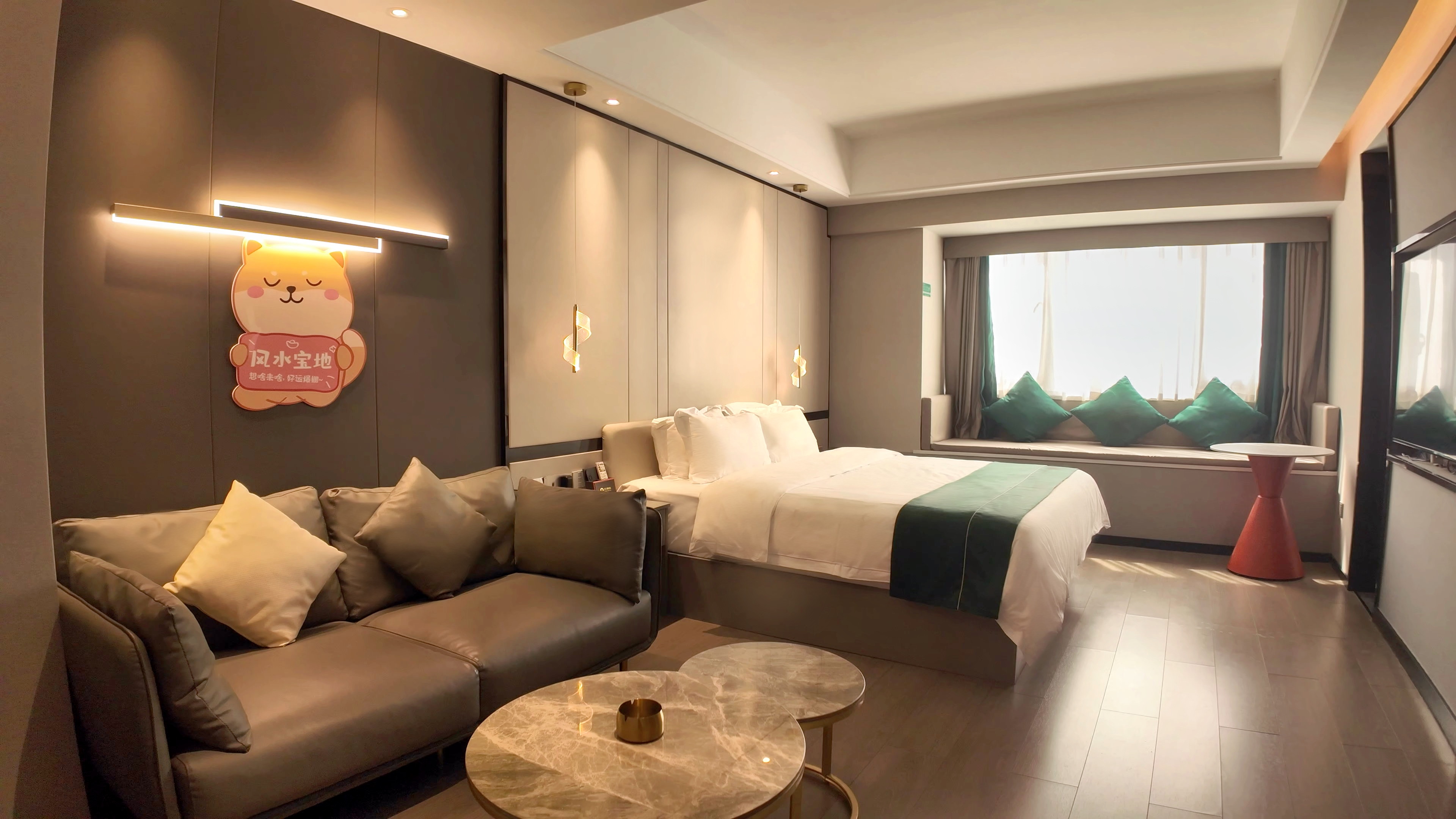 湖景豪華行政套房