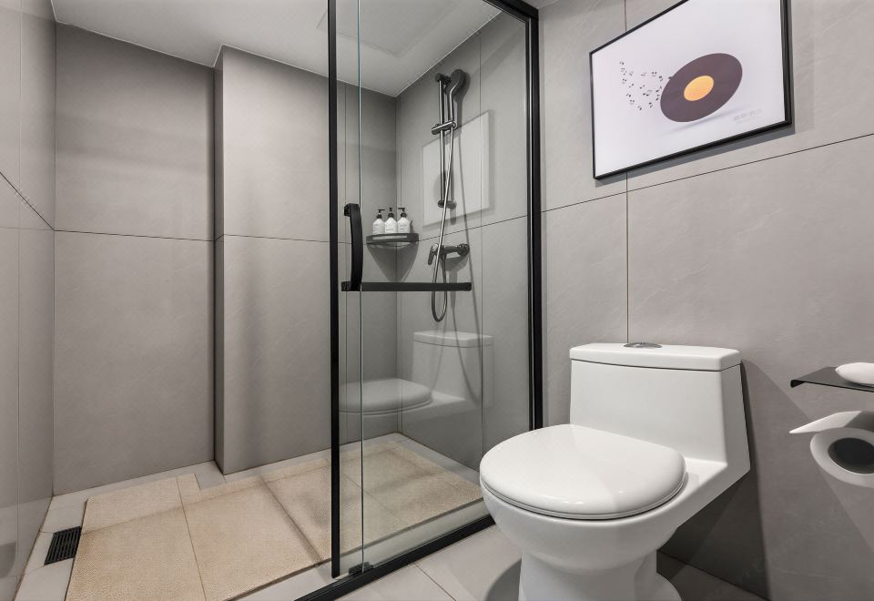 影音大床房（百寸屏幕高清观影+深睡记忆棉枕）