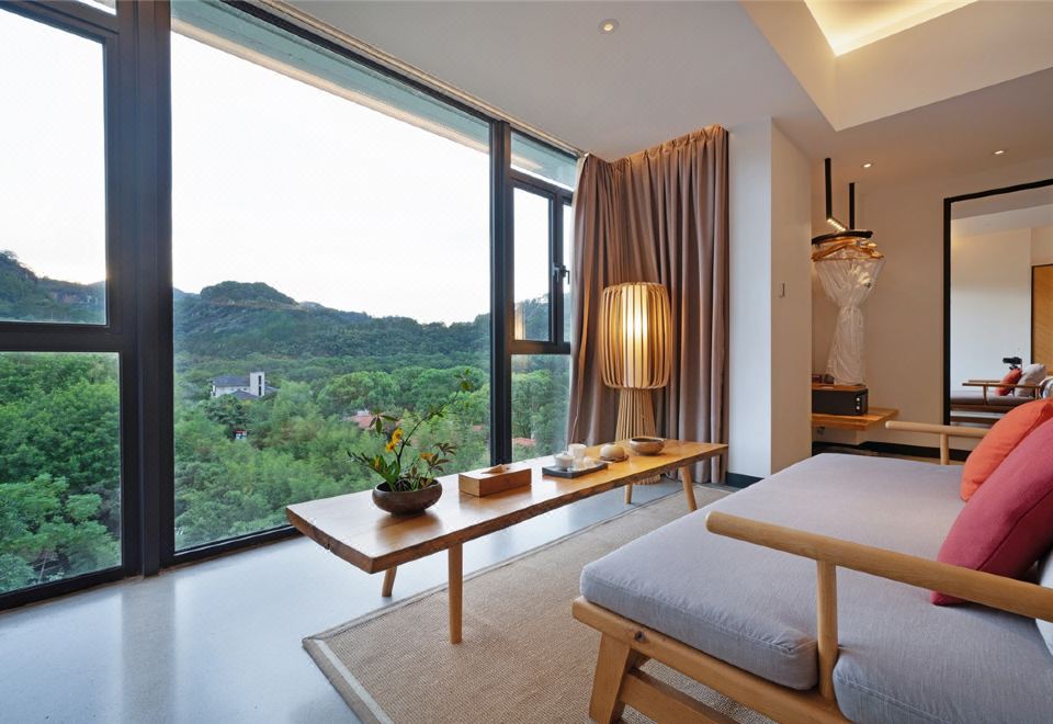 山景豪华大床房