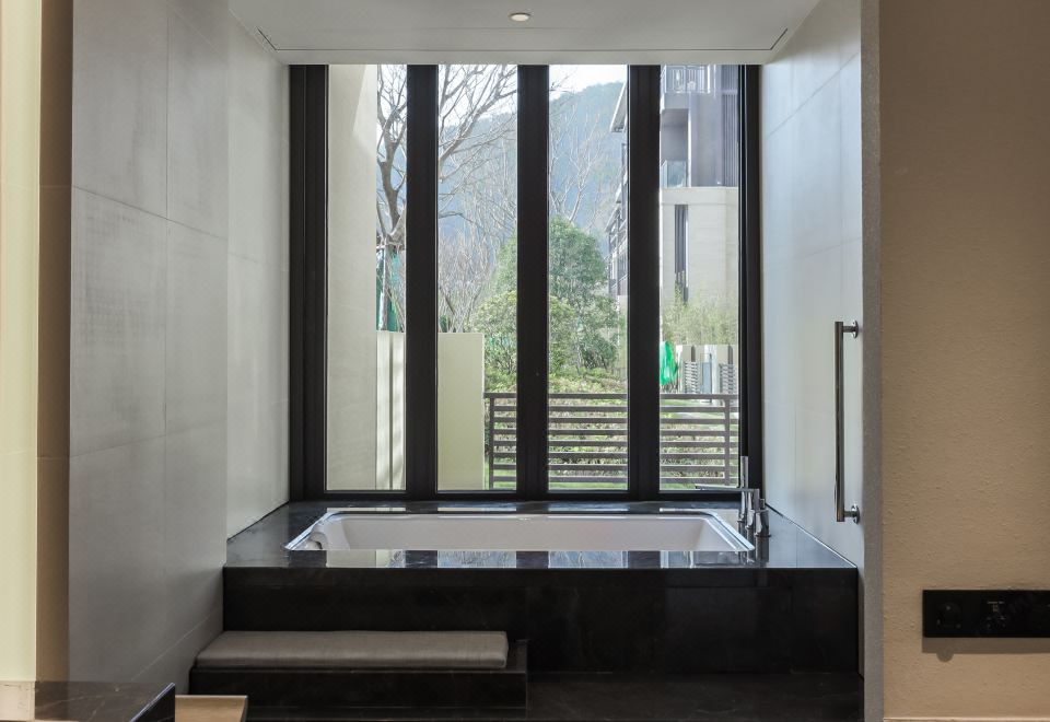 HALOYON VILLA WUYIDeluxe Queen Room