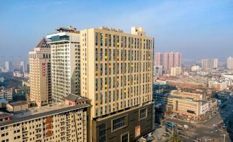 Sutian Homestay (Yuncheng Dongxing Upward Plaza)