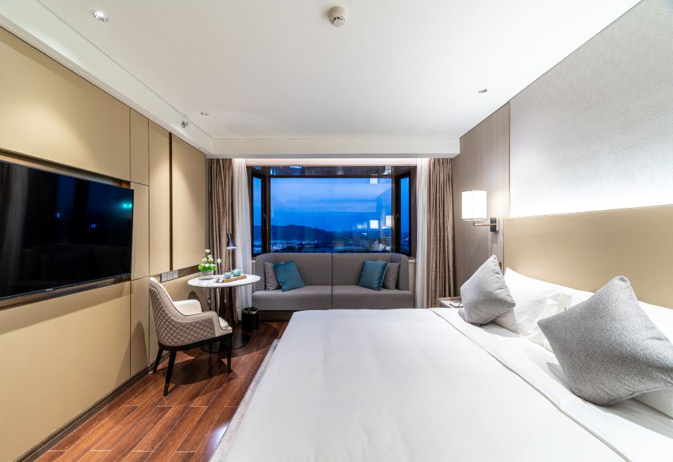 Friendship Hotel HangzhouDeluxe Lake-view Queen Room