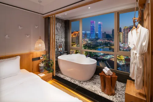 Zaixu·Manju Hotel (Guiyang White House Art Centre, Songhua Road Metro Station)