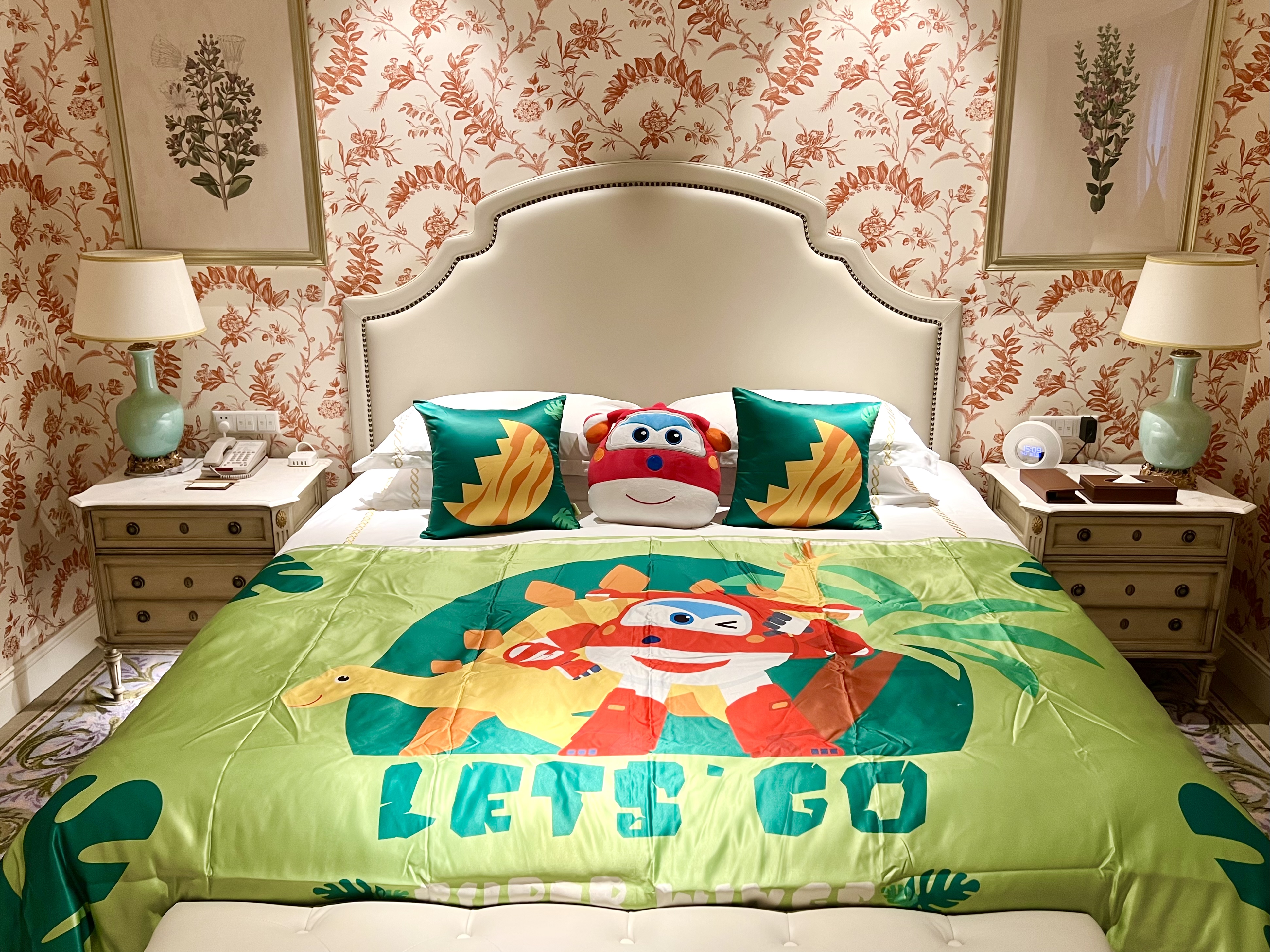 酷芽超級飛俠主題大床房