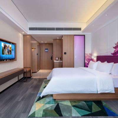 舒適大床房 潮州財富中心希爾頓歡朋酒店優惠