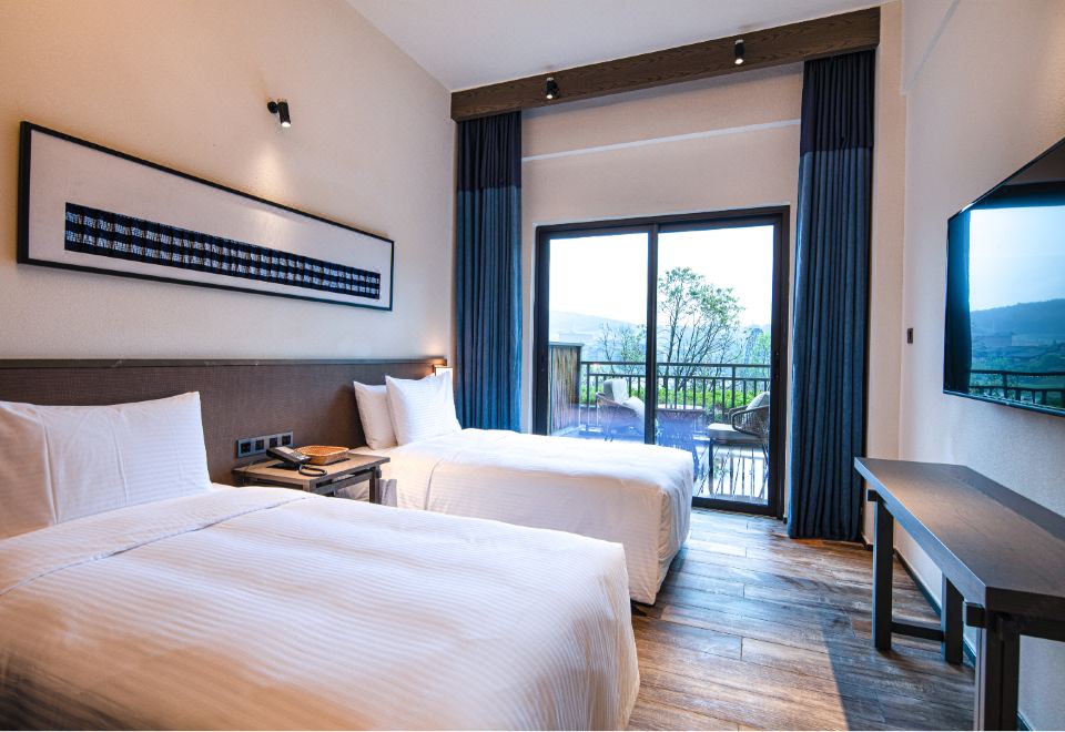 阳台豪华双床房