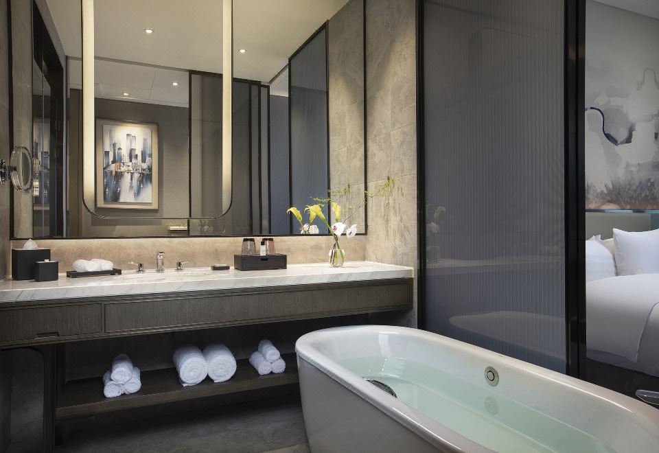 雪凌豪华城景大床房