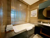 The Lucid Resort Deqing