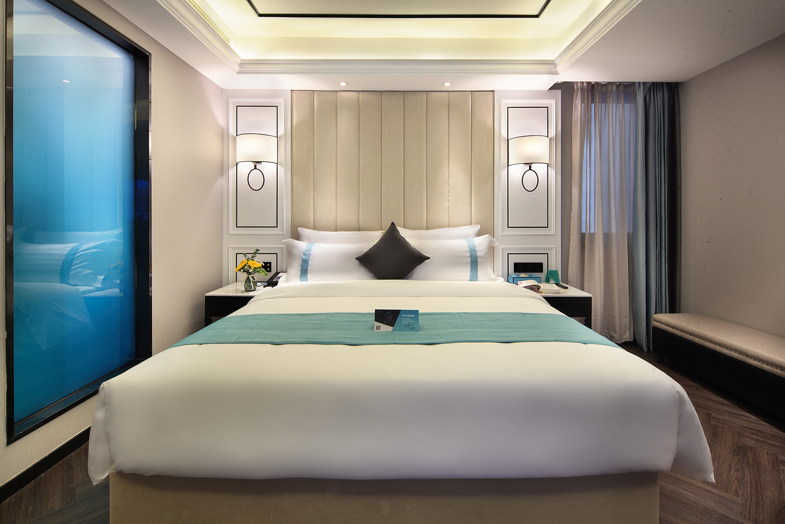 希岸豪华大床房（时尚轻奢｜智慧客控｜风尚投屏）